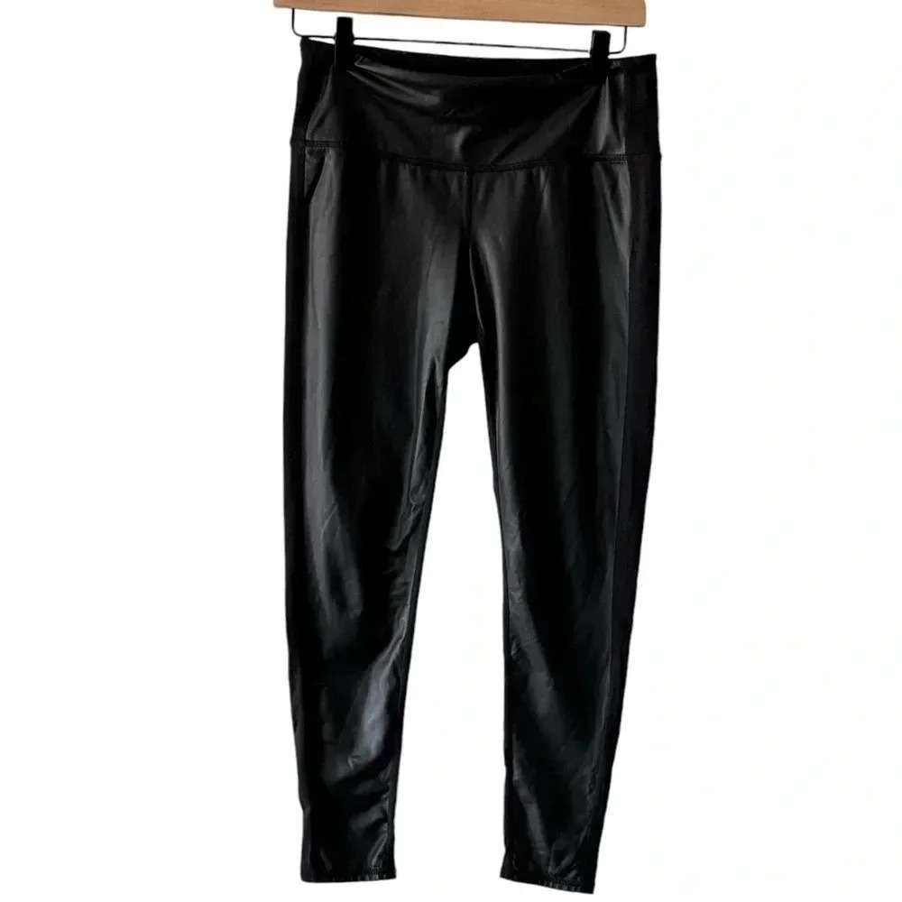 Athleta‎ High Rise Gleam Faux Leather Front Leggings in Size SP (Regular Petite)